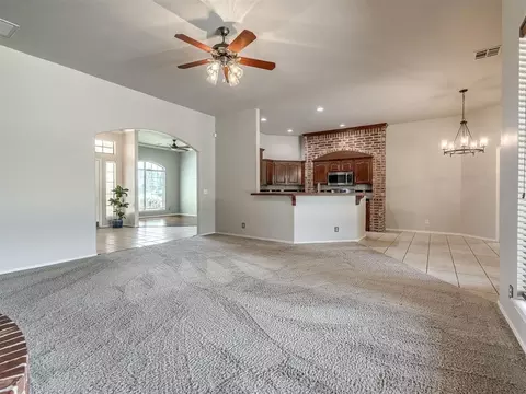 Living - 2117 Cedar Pointe Cir, Edmond, OK 73003 photo 10 of 11