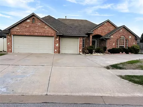 5612 Holly Brooke Ln, Oklahoma City, OK 73135