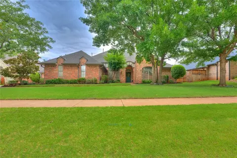 15240 Worthington Ln, Edmond, OK 73013