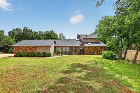 2620 Lost Trail Rd, Edmond, OK 73012