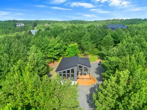 105 S Spruce Trl, Broken Bow, OK 74728