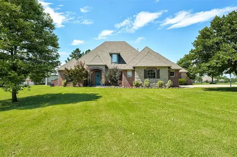 7916 Dove Crossing Dr, Edmond, OK 73034