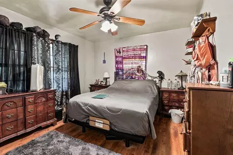 Bedroom - 990959 S 3293 Rd, Harrah, OK 73045 photo 1 of 5