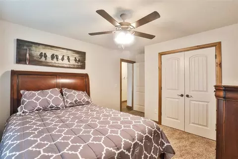 Bedroom - 2103 E Sooner Rd, Tuttle, OK 73089 photo 6 of 6