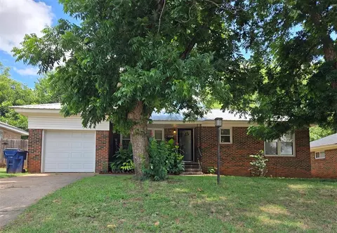 1314 N Ash St, Guthrie, OK 73044