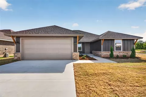 10656 SW 18th St, Yukon, OK 73099