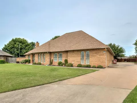 11213 Kingsgate Dr, Oklahoma City, OK 73170