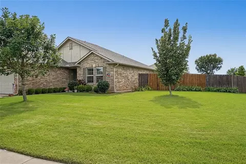 2932 Trailwood Dr, Norman, OK 73069