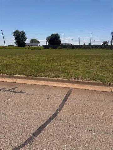 Willow Street, Elk City, OK 73644