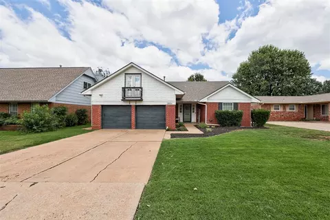 1904 Michael Dr, Edmond, OK 73013
