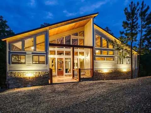 1156 N Lukfata Trail Rd, Broken Bow, OK 74728