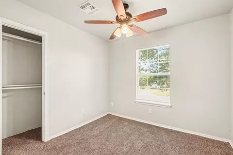 Bedroom - 524 E Grant Ave, Guthrie, OK 73044 photo 5 of 5