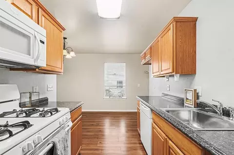 Kitchen - 524 E Grant Ave, Guthrie, OK 73044 photo 2 of 2