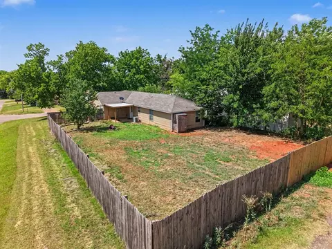 View/Area - 524 E Grant Ave, Guthrie, OK 73044 photo 1 of 2