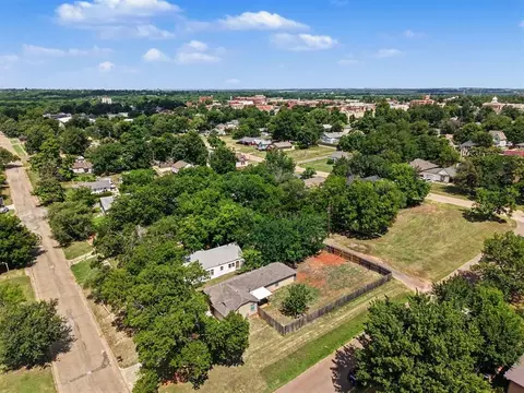 View/Area - 524 E Grant Ave, Guthrie, OK 73044 photo 2 of 2