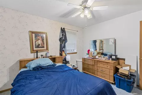 Bedroom - 7708 NW 30th St, Bethany, OK 73008 photo 4 of 7