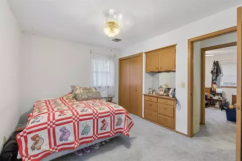 Bedroom - 7708 NW 30th St, Bethany, OK 73008 photo 2 of 7