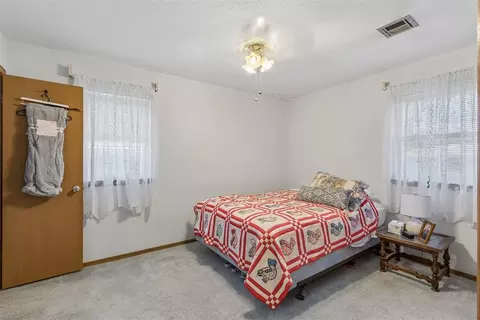 Bedroom - 7708 NW 30th St, Bethany, OK 73008 photo 1 of 7