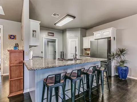 Kitchen - 6640 Mint Julep Ln, Guthrie, OK 73044 photo 1 of 5