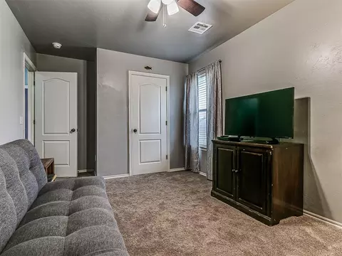 Bedroom - 6640 Mint Julep Ln, Guthrie, OK 73044 photo 7 of 9