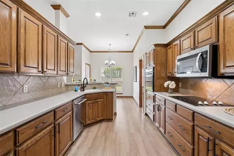 2216 SW 33rd St, Moore, OK 73170 photo 19