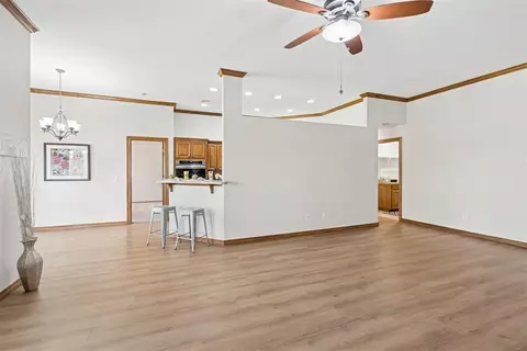 2216 SW 33rd St, Moore, OK 73170 photo 11