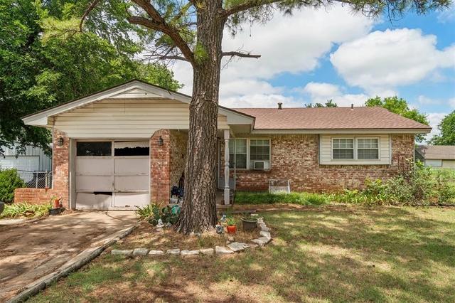 2012 W Logan Ave, Guthrie, OK 73044