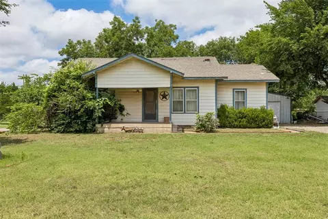 2014 W Logan Ave, Guthrie, OK 73044