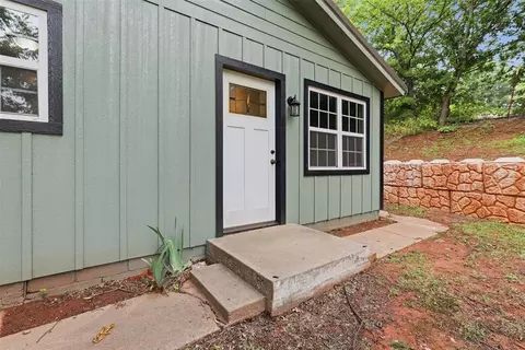 Other - 604 E 9th St, Chandler, OK 74834 photo 1 of 6
