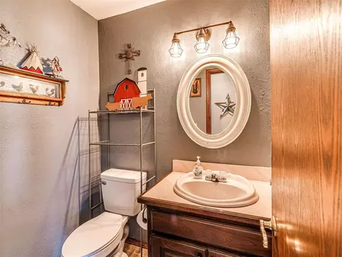 10864 E Colbert Rd, Davis, OK 73030 photo 19