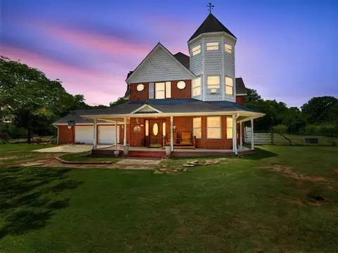10864 E Colbert Rd, Davis, OK 73030 photo 2