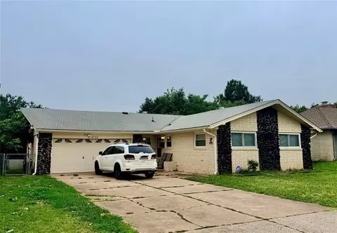 4756 Princess Ln, Del City, OK 73115