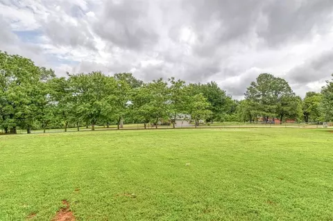Exterior - 412 Bumgarner Ave, Norman, OK 73026 photo 12 of 15