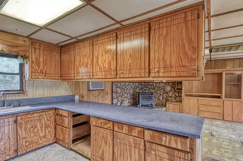 Kitchen - 412 Bumgarner Ave, Norman, OK 73026 photo 4 of 4
