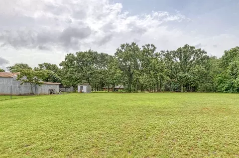 Exterior - 412 Bumgarner Ave, Norman, OK 73026 photo 9 of 15