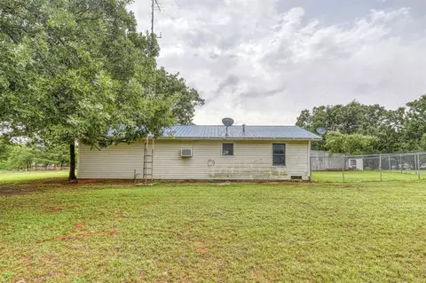 Exterior - 412 Bumgarner Ave, Norman, OK 73026 photo 6 of 15