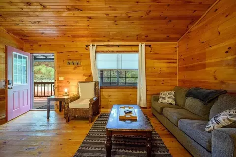Living - 657 Canoe Rd, Broken Bow, OK 74728 photo 2 of 5