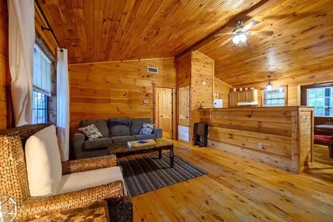Living - 657 Canoe Rd, Broken Bow, OK 74728 photo 5 of 5