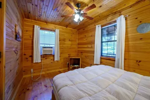 Bedroom - 657 Canoe Rd, Broken Bow, OK 74728 photo 2 of 10