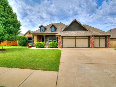 10825 NW 34th St, Yukon, OK 73099
