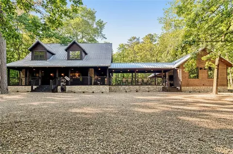61 Jetty Ln, Broken Bow, OK 74728