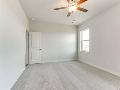 Bedroom - 1714 Oak Way, Tuttle, OK 73089 photo 3 of 7