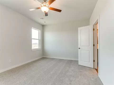 Bedroom - 1714 Oak Way, Tuttle, OK 73089 photo 2 of 7