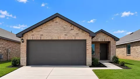 10521 Red Thistle Dr, Oklahoma City, OK 73114