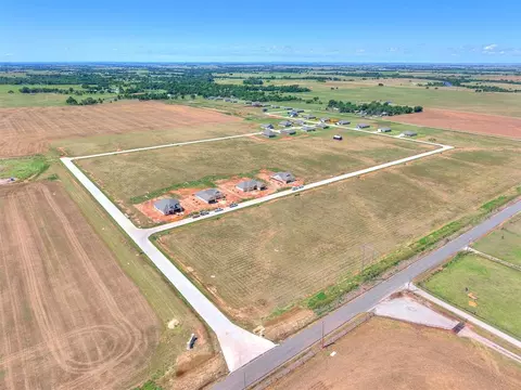 View/Area - 1716 Oak Way, Tuttle, OK 73089 photo 5 of 6