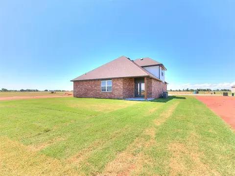 Exterior - 1716 Oak Way, Tuttle, OK 73089 photo 11 of 11