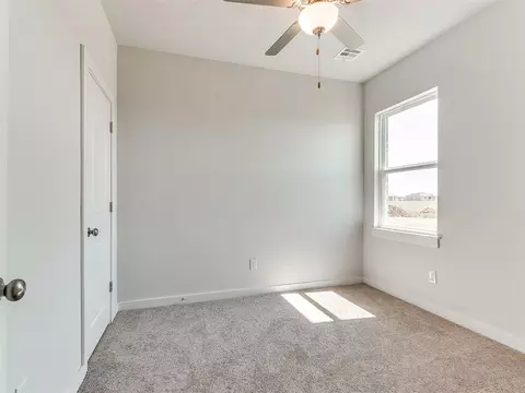 Bedroom - 1716 Oak Way, Tuttle, OK 73089 photo 2 of 5