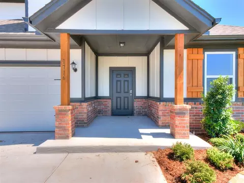 Exterior - 1716 Oak Way, Tuttle, OK 73089 photo 2 of 11