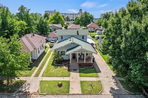 1108 S Hoff Ave, El Reno, OK 73036