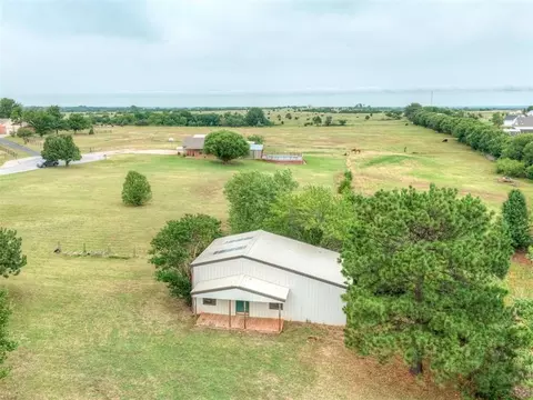 View/Area - 1085 Pioneer Rd, Tuttle, OK 73089 photo 7 of 7